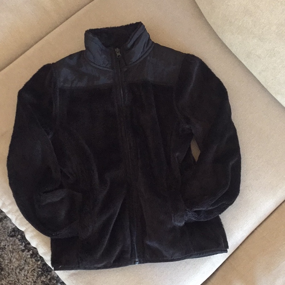 1989 place sweater